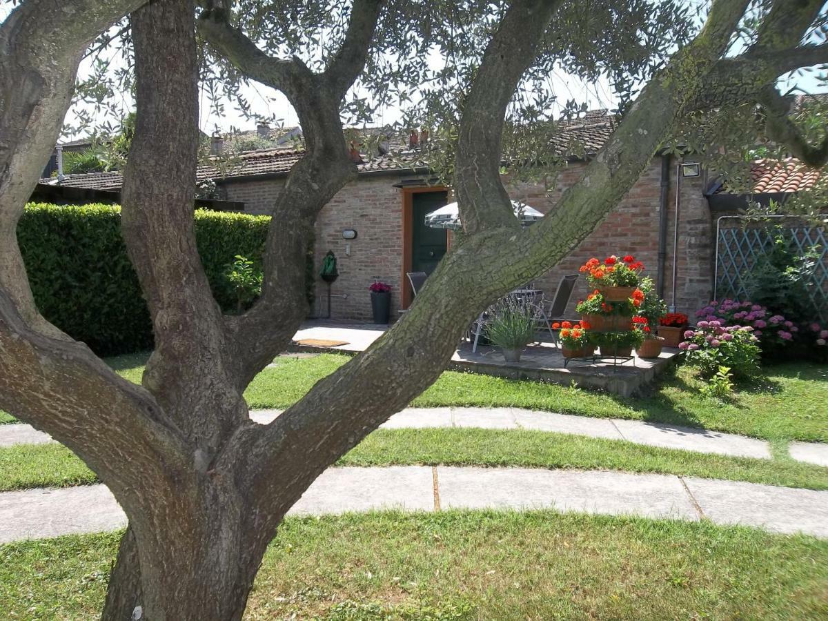 La Casina Apartament フェラーラ エクステリア 写真